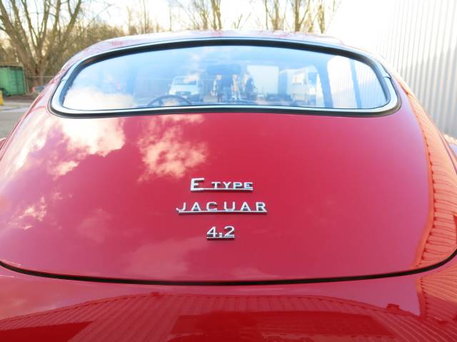 Jaguar E-Type 4.2