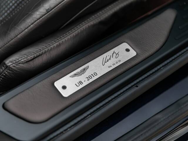 Aston Martin DBS Volante
