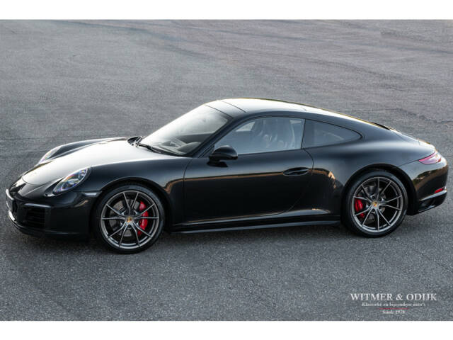 Bild 1/38 von Porsche 911 Carrera 4S (2017)