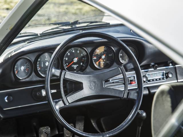 Porsche 911 2.4 S - LHD 1972 Porsche 911 2.4S Litre Coupe