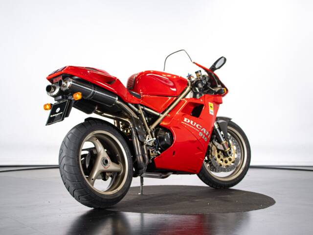 Ducati 916