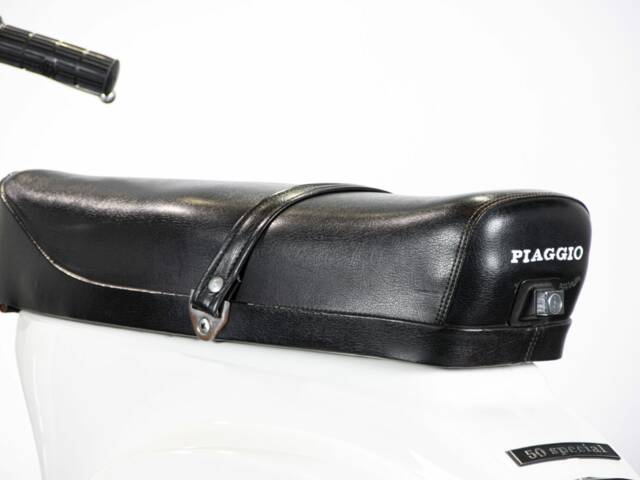 Piaggio Vespa 50 N Special