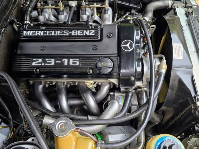 Mercedes-Benz 190 E 2.3-16