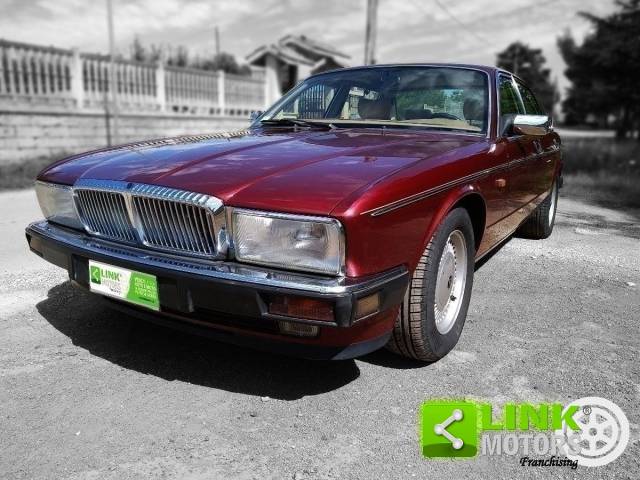 Image 1/20 of Daimler Double Six (1994)