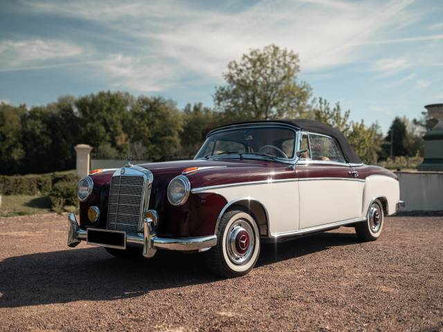 Immagine 1/30 di Mercedes-Benz 220 SE Cabriolet (1960)