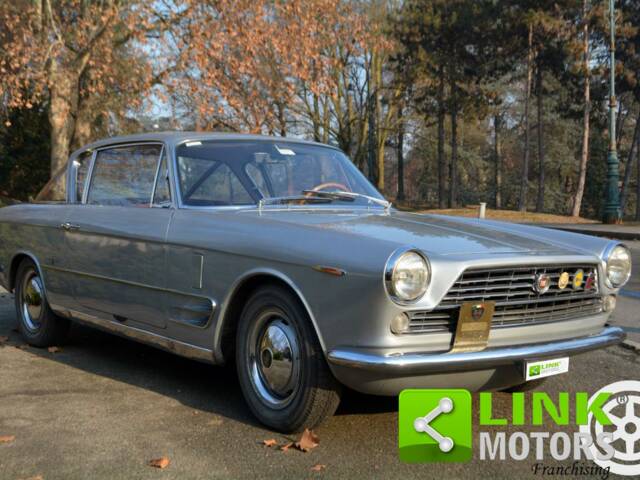 Image 1/10 of FIAT 2300 S Coupe (1966)