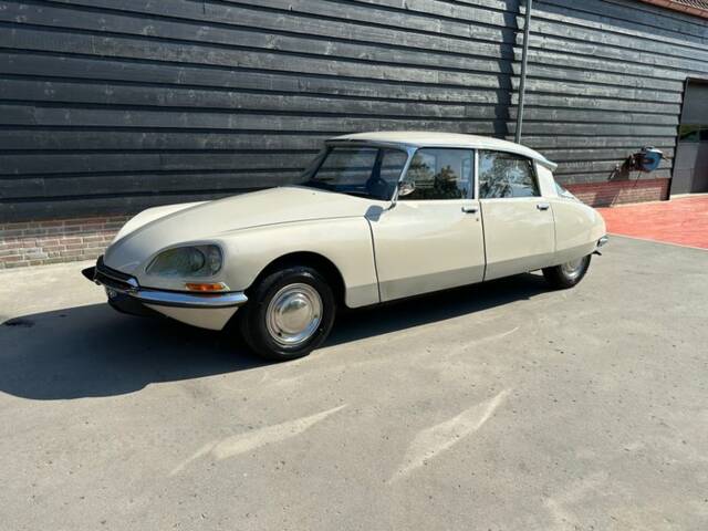 Immagine 1/7 di Citroën DS 20 Pallas (1971)