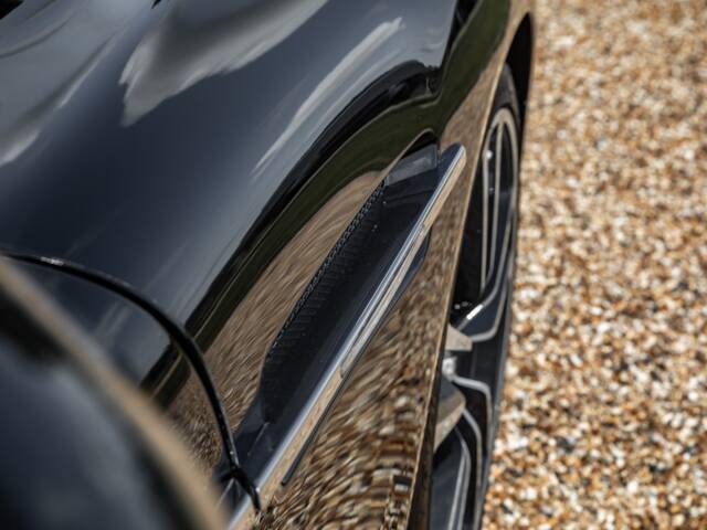Aston Martin DBS