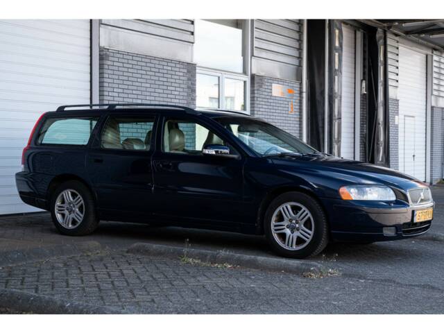 Volvo V 70 2.4