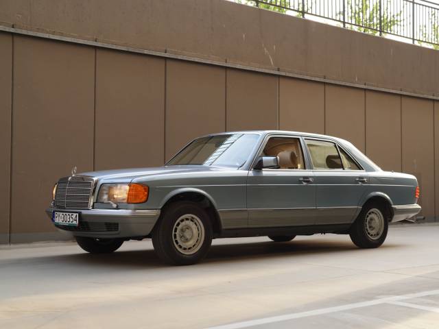 Bild 1/50 von Mercedes-Benz 380 SE (1985)