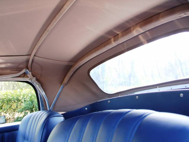 Mercedes-Benz 190 SL - MERCEDES BENZ 190 SL, Foto: (C) Nina Kaimer, Classic & Race Cars Peter Schleifer & Co
