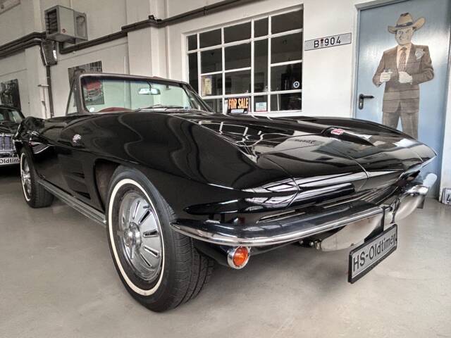 Chevrolet Corvette Sting Ray Convertible
