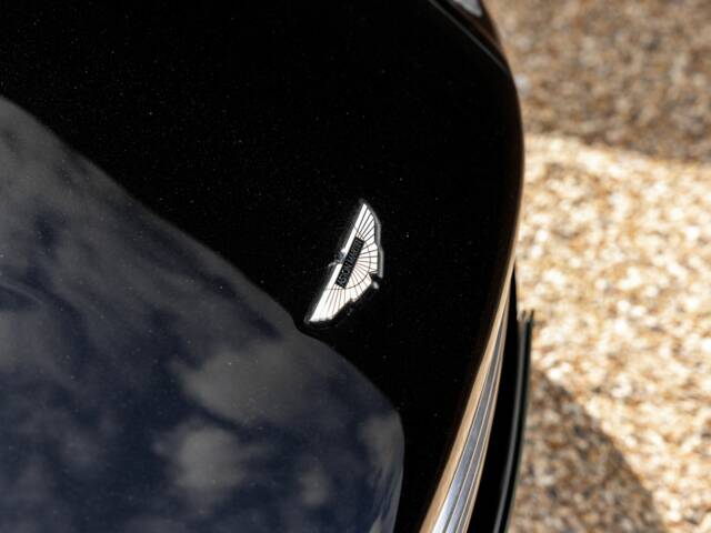 Aston Martin DB 9 GT Volante