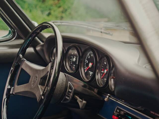 Porsche 911 2.4 T