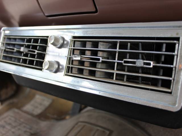 Ford Fairlane 500