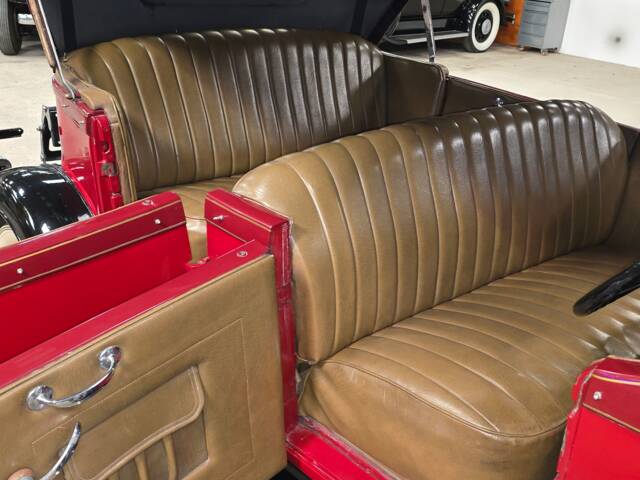 Pierce-Arrow Modell 43