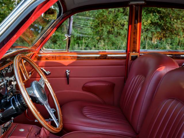 Jaguar Mk II 3.8