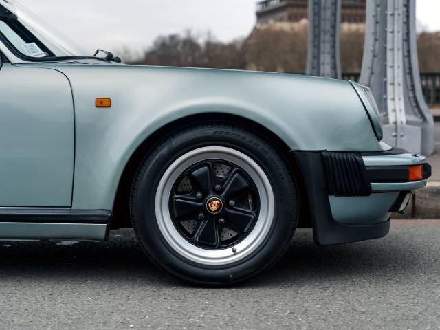 Porsche 911 Turbo 3.3