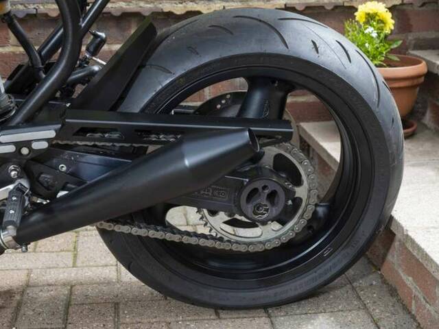 Triumph Daytona 900