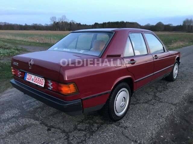 Mercedes-Benz 190 D