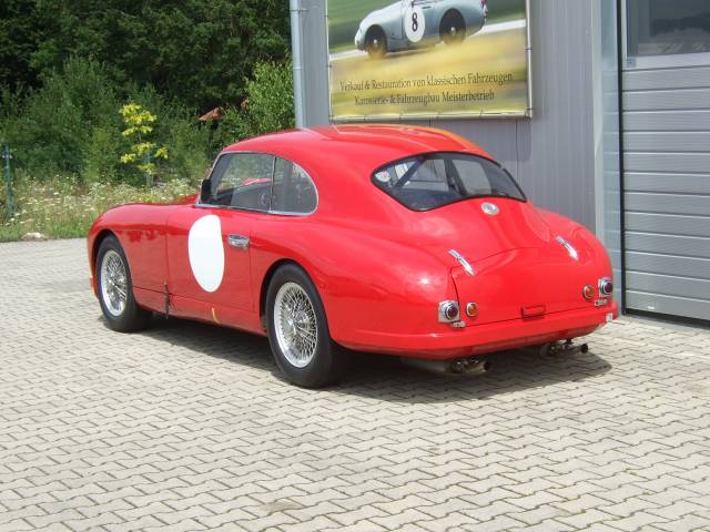 Aston Martin DB 2