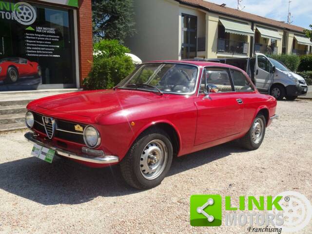 Immagine 1/10 di Alfa Romeo Giulia GT 1300 Junior (1972)