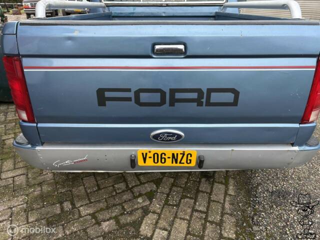 Ford F-150 XL