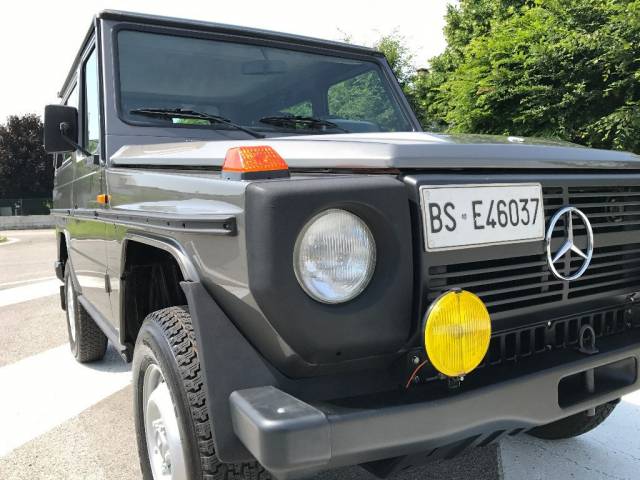 Mercedes-Benz 200 GE (SWB)