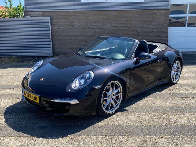 Image 1/39 of Porsche 911 Carrera 4S (2014)