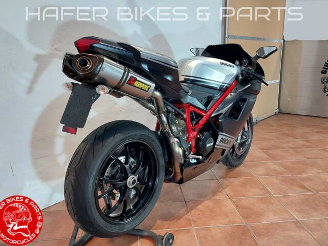 Ducati 848 EVO