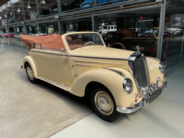 Mercedes-Benz 220 Cabriolet B