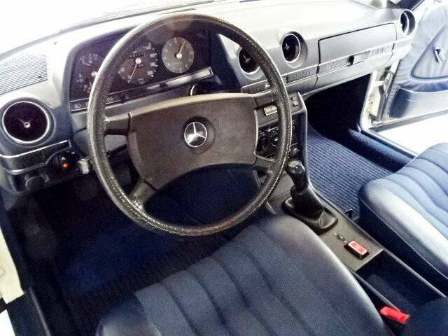 Mercedes-Benz 200
