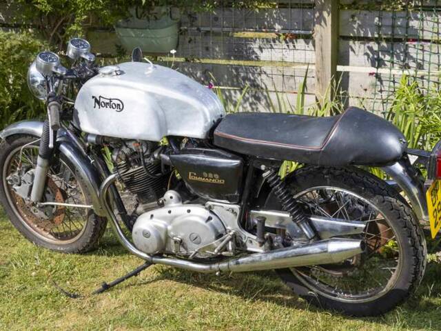 Norton Commando 920