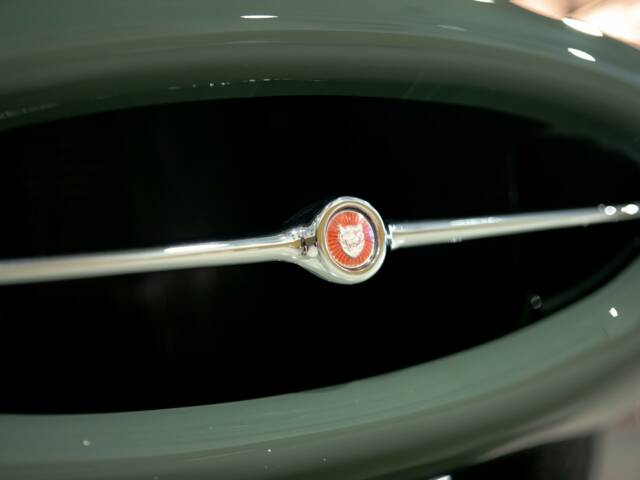 Jaguar E-Type 4.2