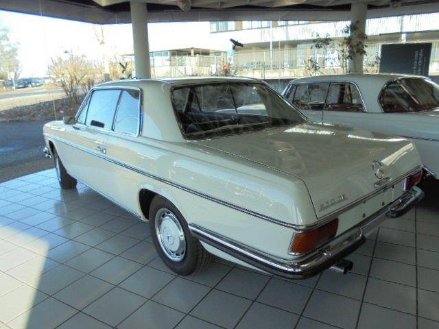 Mercedes-Benz 250 CE