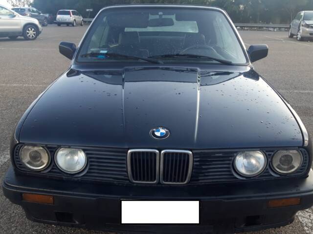 Immagine 1/21 di BMW 318i (1991)