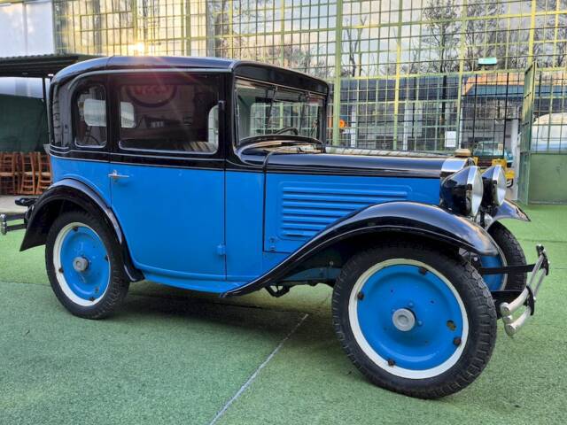 Austin 7 Saloon