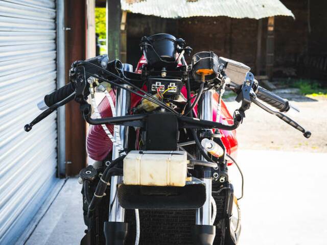 Kawasaki GPX 750R