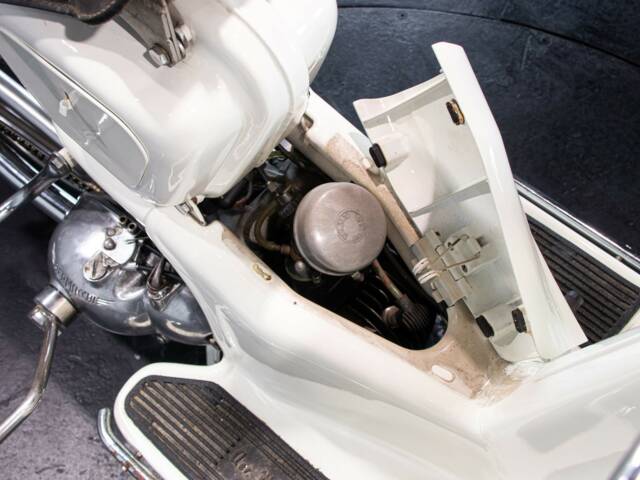 Aermacchi Zeffiro 125