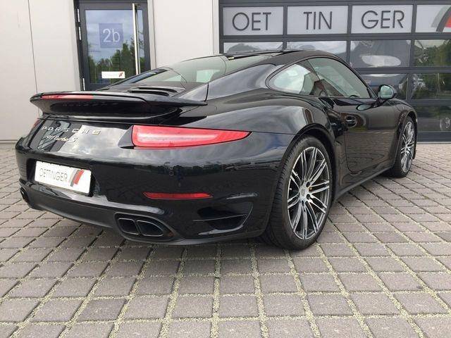 Porsche 911 Turbo S