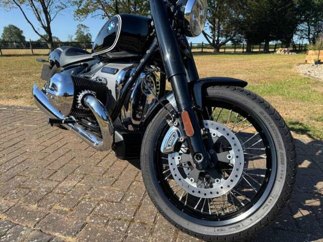 BMW R 18