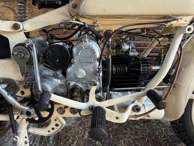 Moto Guzzi Alce