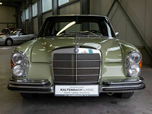 Mercedes-Benz 250 S