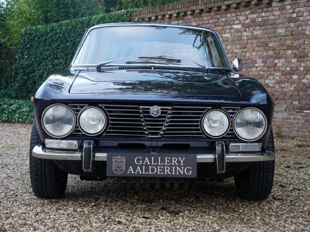 Alfa Romeo 2000 Gtv 1972 F 252 R 42 950 Eur Kaufen