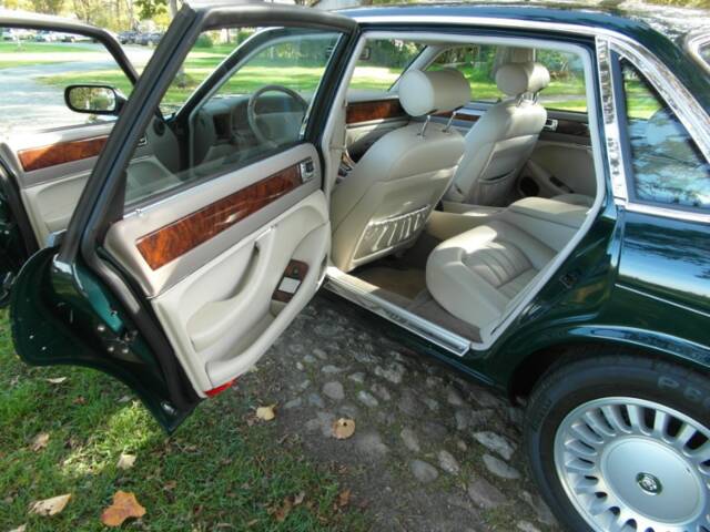 Jaguar XJ12 6.0