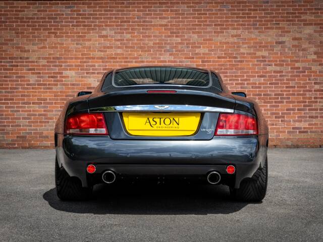 Aston Martin V12 Vanquish S