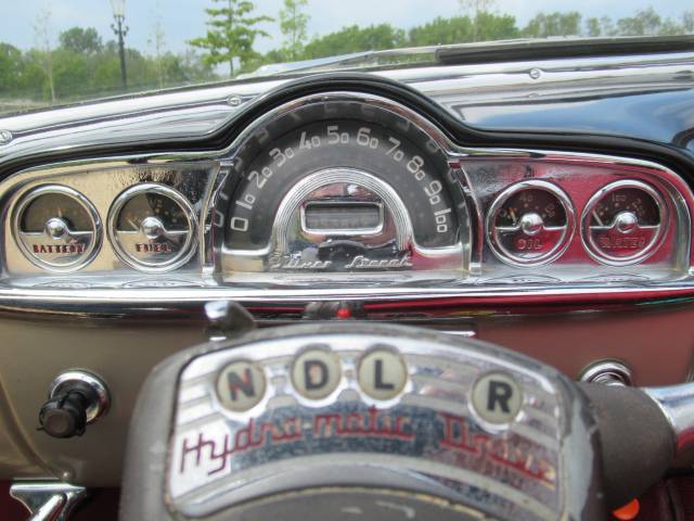 Pontiac Chieftain 8 De Luxe