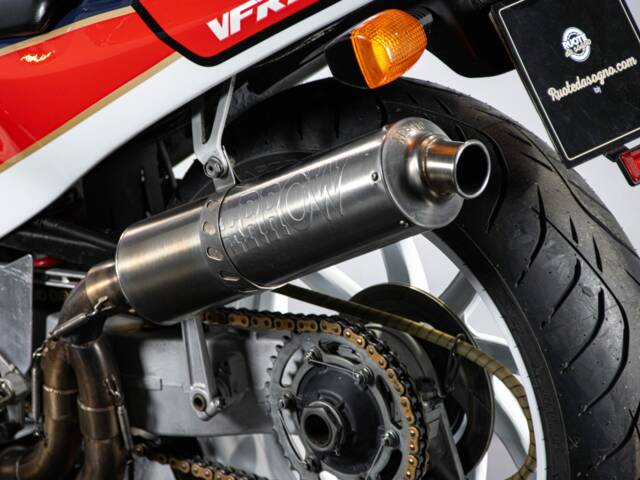 Honda VFR 750R RC 30