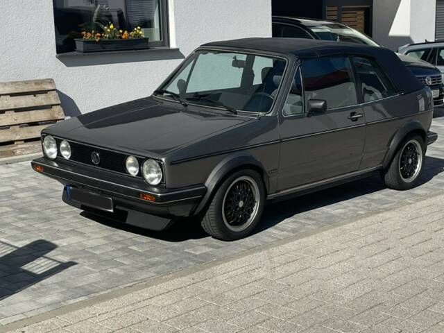 Image 1/7 of Volkswagen Golf Mk I Convertible 1.8 (1987)