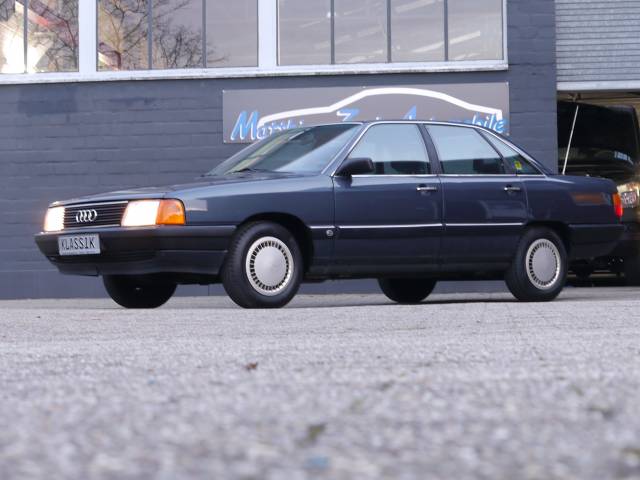 Bild 1/35 von Audi 100 - 1.8 (1987)